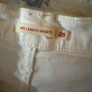 Women’s Levi jean shorts size 28.